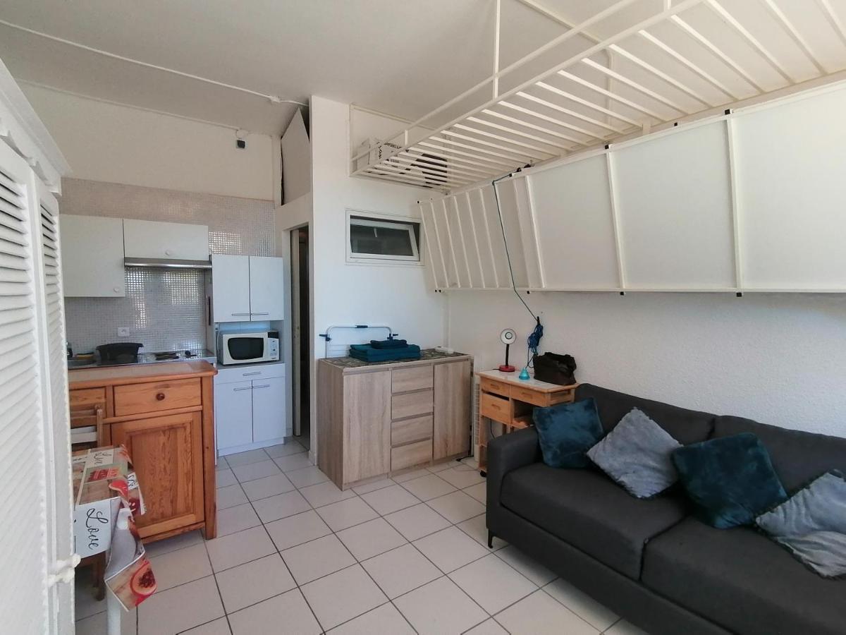 Ground Floor Studio With Access To Beach And Pool Ле Баркарес Экстерьер фото