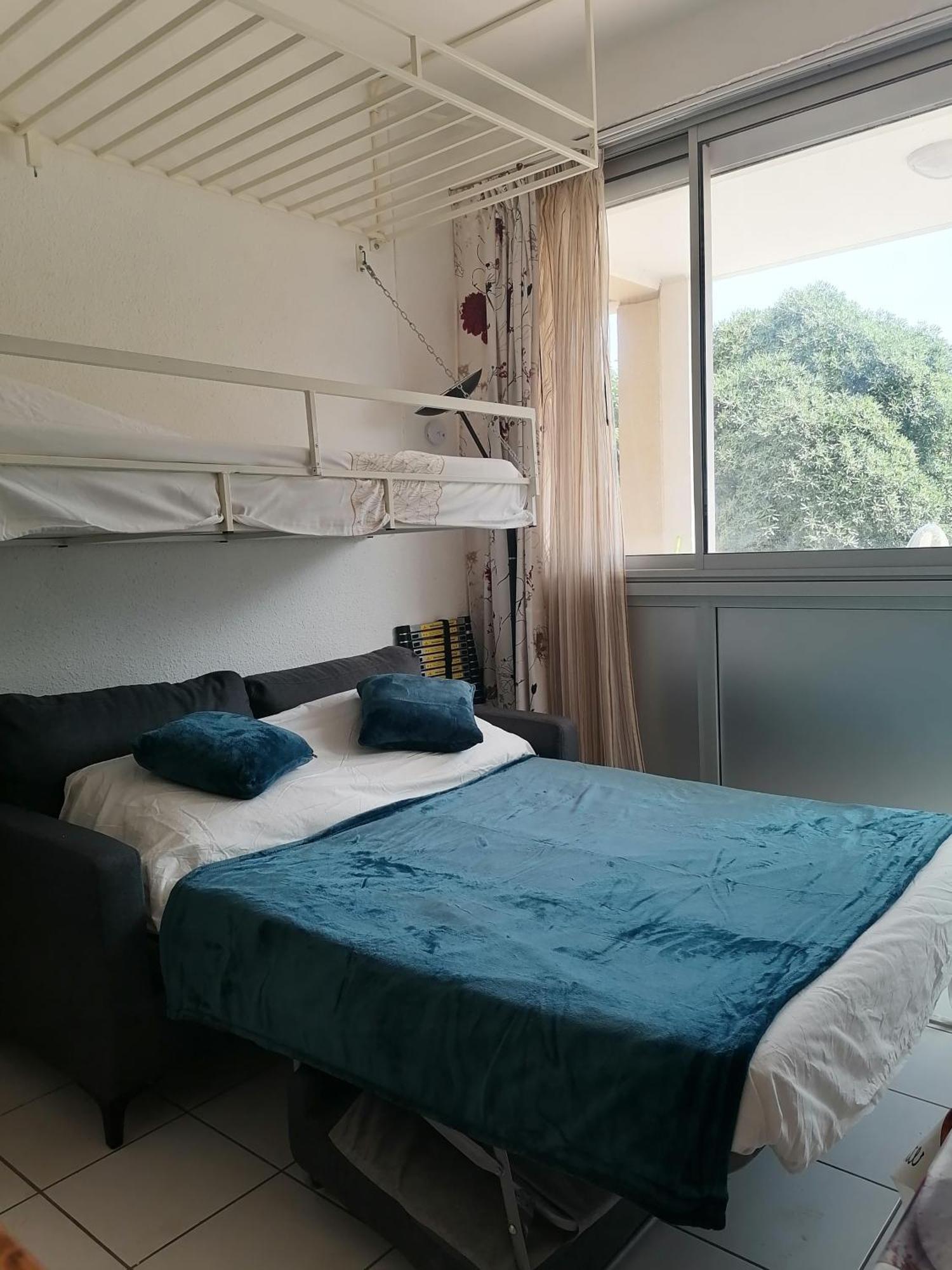 Ground Floor Studio With Access To Beach And Pool Ле Баркарес Номер фото